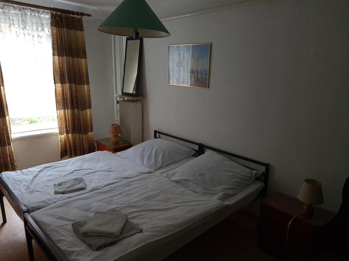 Altstadthotel Zum Goldenen Anker Lübeck Kültér fotó